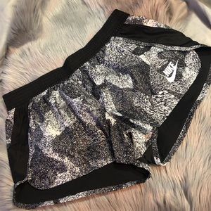 Nike Running Shorts XL Black